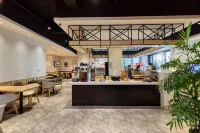 Yilong Ruiyun Hotel (Nanjing Xinjiekou Deji Plaza)