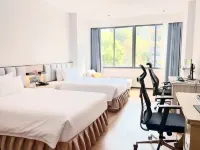 Xingchen Smart Hotel (Qiyang High-Speed Railway Station)