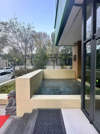 Hi Inn Hotel (Langfang Dongfang University Town) Отели рядом с достопримечательностью «Unique Dream of Red Mansion»