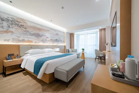 Jingqiao International Hotel