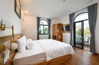Ly Ly Luxury Hotel Hotels near Binh Tan District