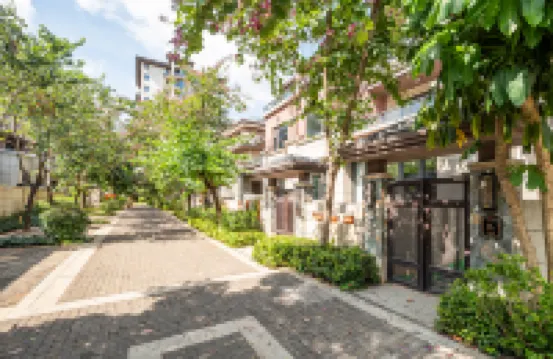 Floral Hotel·Yuntop Hotel (Sanya Haitang Bay Nantian Hot Spring Resort) Hotels in Sanya