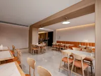 Shengxing Ruijin Hotel Hotels in Beipiao
