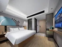 R ROYALSS HOTEL Hotel (Emei High-speed Railway Station Dafo Temple Tourist Area Branch)