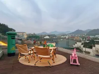 Poetry's Homestay