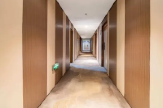 Mid-Levels.M Intelligent Inn (Changchun Auto City Wanda Branch)