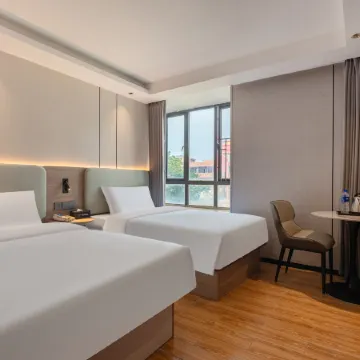 yimi Hotel Отели рядом с достопримечательностью «Zhongda Wufeng Commercial City»