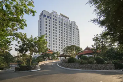 Sheraton Hanoi Hotel Hotels in Tây Hồ