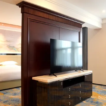 jinsegangwan holiday hotel