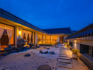 Floral Hotel·Shaoxing LAN language simple house Hotel(Lu Xun’s hometown store)