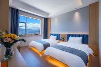 Lugu Lake Qingchen Holiday Hotel
