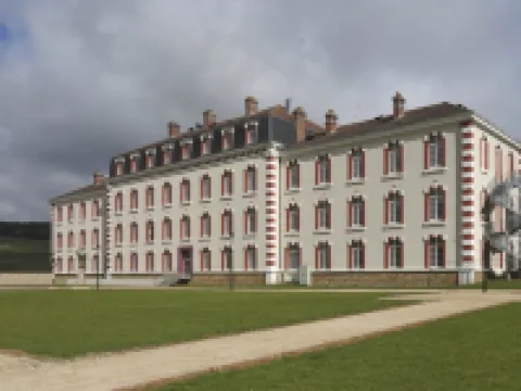 ヴァカンセオール - レ ドゥミール シャンペノワ エペルネーのホテル