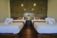 Bu-Gaan Sukhothai Village