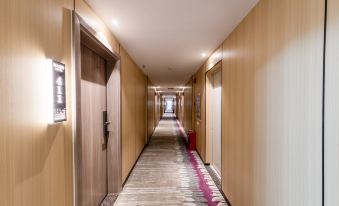 Jingjiucheng Grand Hotel (Dongguan East Station)