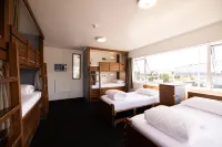 Haka House Taupo Hotel dekat Taupo Bible Church