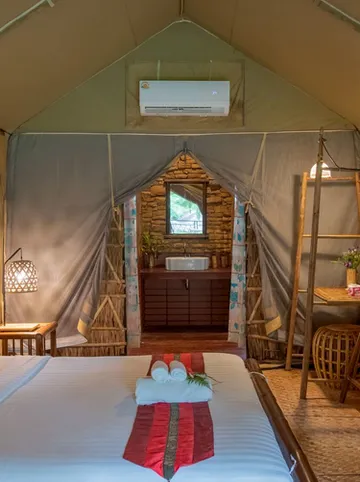 รูปภาพของเขาสกบูติคไฮอเวย์