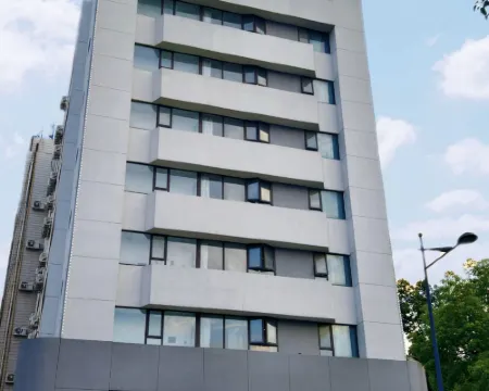 Rezen  Hotel (formerly Yixing Renmin Road Atour Hotel) Hotels in Yixing