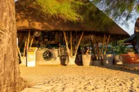 Long Beach Chalet - breakfast