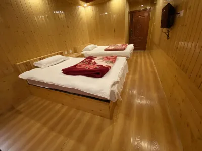 Gonghe Xianshu Hotel Hotels near Qinghai Lake Huanhu West Road