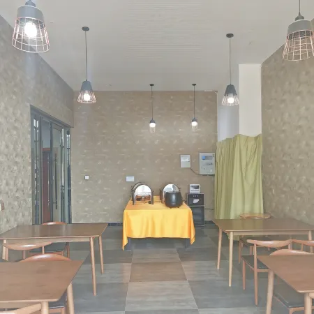 Five Color Boutique Hotel (Gesar Cultural Museum Branch in Seda County)