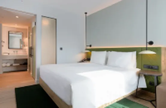 Glenver Garden Hotel (Ex.Hilton Garden Inn)