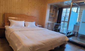 Weng'an County Bachelor Apartment (Longkeng Park)