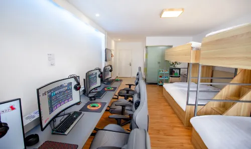 Qiubei David Star · E-sports City Hotel (Jiaolian Plaza)