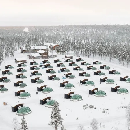 Kakslauttanen Arctic Resort - Igloos and Chalets
