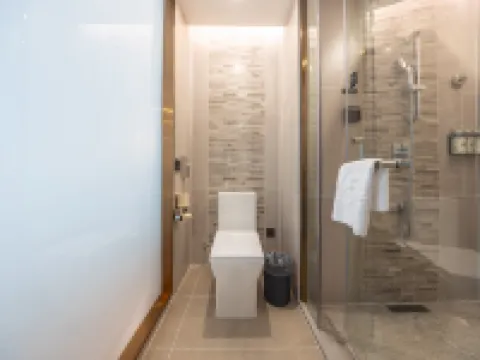 Lavande Hotel (Lanzhou Center High-speed Railway  West Railway Station) Hotels near Lanzhou Polar Ocean World