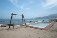 Qingdao · Zhushan Zhuhai Sunrise Cliffside Seaview Hotel (Laoshan Scenic Area) - Infinity Pools