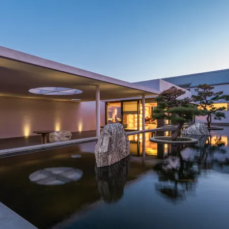 Purple House Koi Pond Courtyard Guesthouse