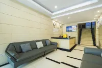 Dazhou Yilan E-Sports Hotel (Yangguang Shua Du Food Street)