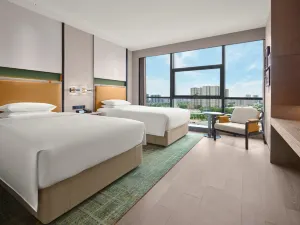 DoubleTree by Hilton Zhengzhou East