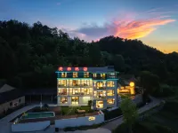 MALT Wheat Field | Stream Trekking & Rooftop Adventure Resort with Starry Pool - 인 (Inns)