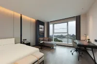 Atour Hotel Anshun Ancient City Hongshan Lake Hotels in Anshun