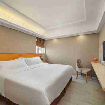 維也納3好酒店（陽春汽車站店） Rooms