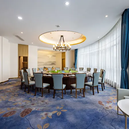 LongFeng Hotel