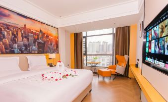 Boya Smart Hotel (Panzhou Donghu Park Heli Plaza)