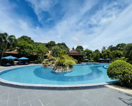 ทราย พาเลซ รีสอร์ต เกป โรงแรมในแกบ
