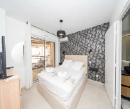 Modern apartment with terraces, parking - Cannes
