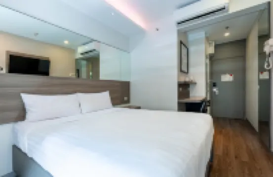 Easy Planet Bangkok Surawong