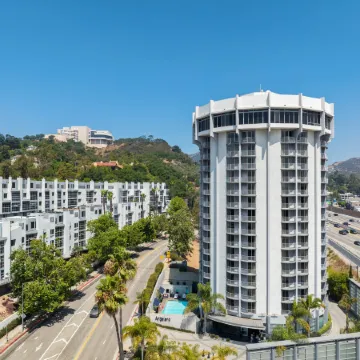 Hotel Angeleno Отели рядом с достопримечательностью «Сенчури-Сити»