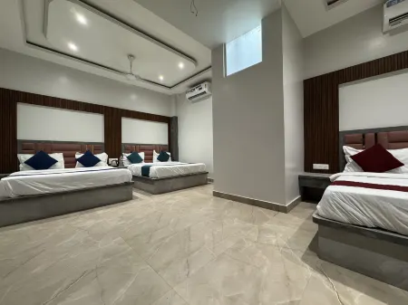 Hotel Vrinda Orchid Inn