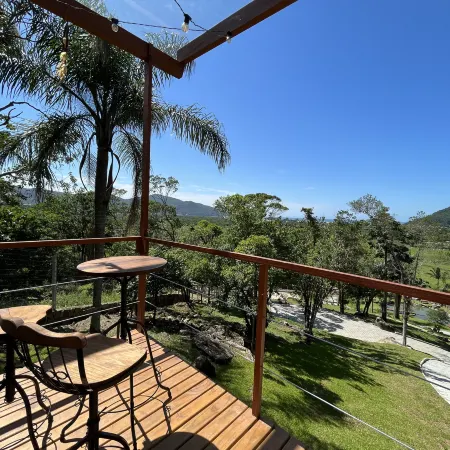 Casas de Vidro - Hospedar com Propósito
