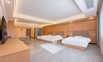 Yijia Hotel (Shanghai Road Branch near Beihai Art College)