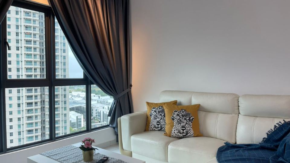 Bt Kawan8 3BR Suite-IKEA-UOW-KDU-ColumbiaAsia