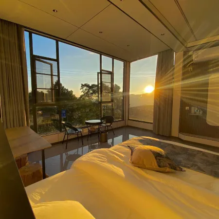 Yuan Yang Yin Xin · Valley Resort and Viewing Homestay for Mountain and Stream Tracing