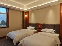Yuanshangdu Hotel - parking