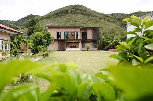 Tiger House River Kwai Hotels in Si Sawat