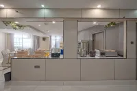 Yicheng Collection Hotel (Nanning Wuyi Overpass Subway Station Jiangnan Wanda Plaza)